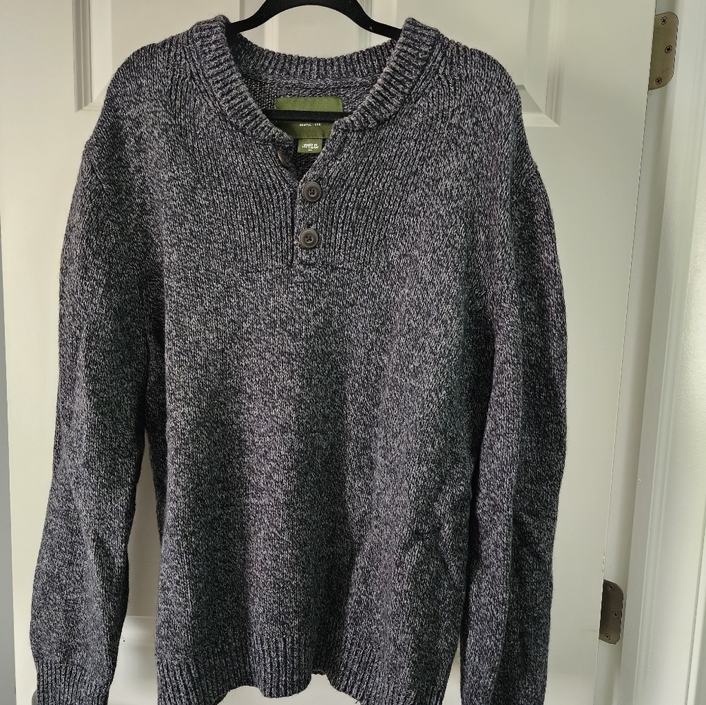Eddie Bauer Sweater Henley